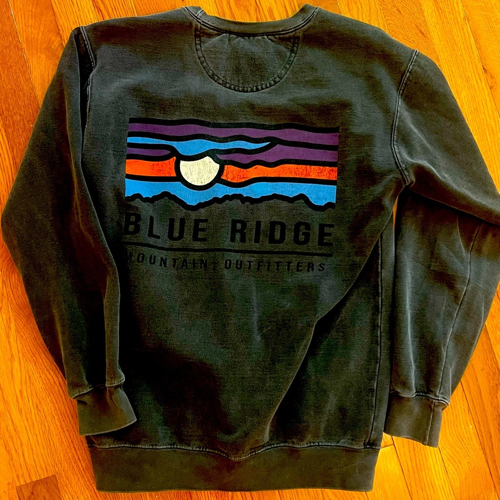 Blue Ridge Mountain Outfitters Sweatshirt